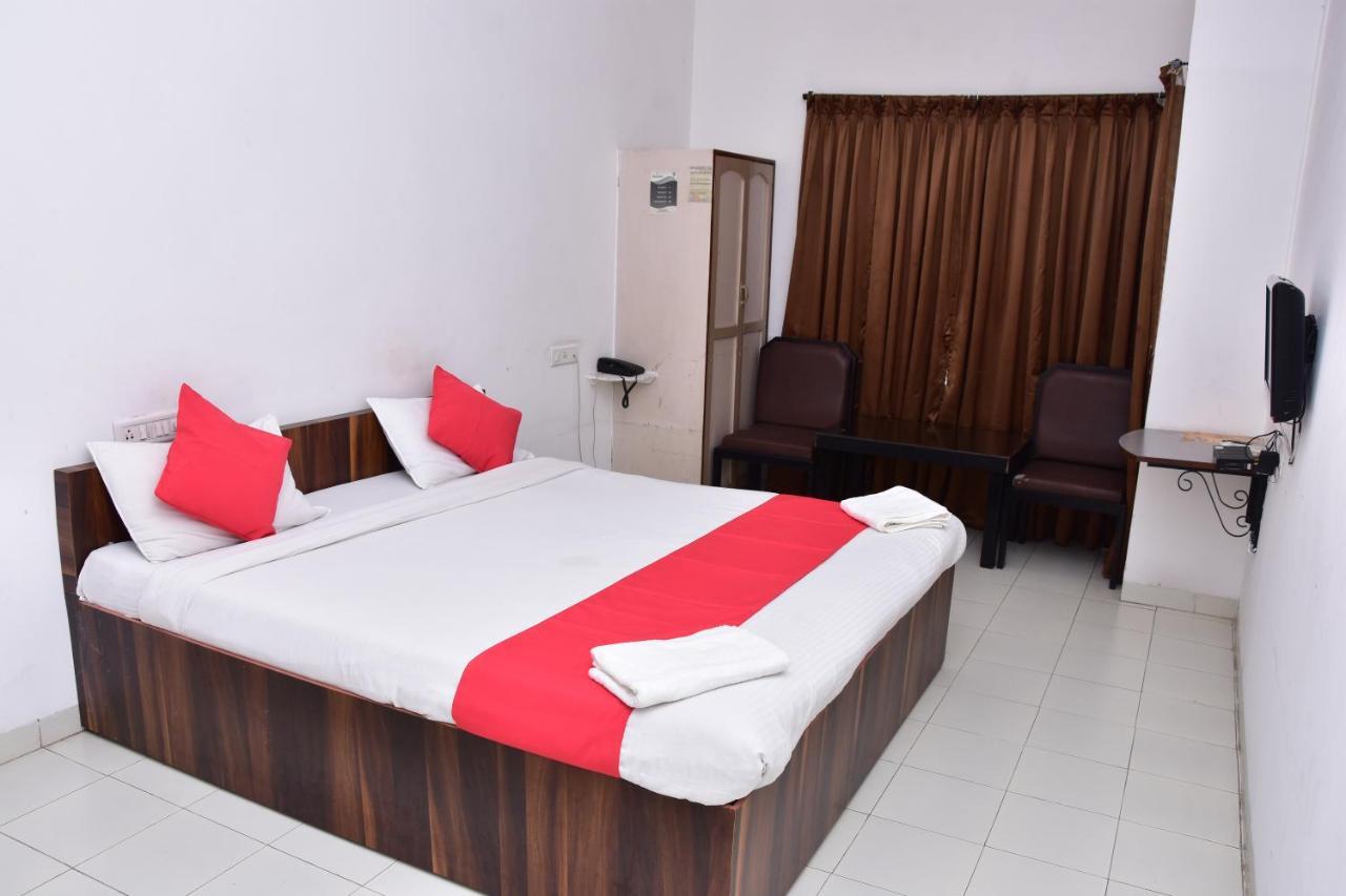 Popular Hotel Pune Eksteriør billede